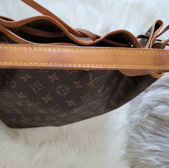 Authentic Louis Vuitton Petite Noe - Picture 9 of 11